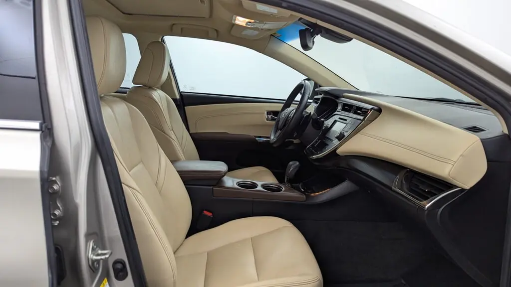 Florida Fine Cars - Used TOYOTA AVALON 2017 MIAMI XLE