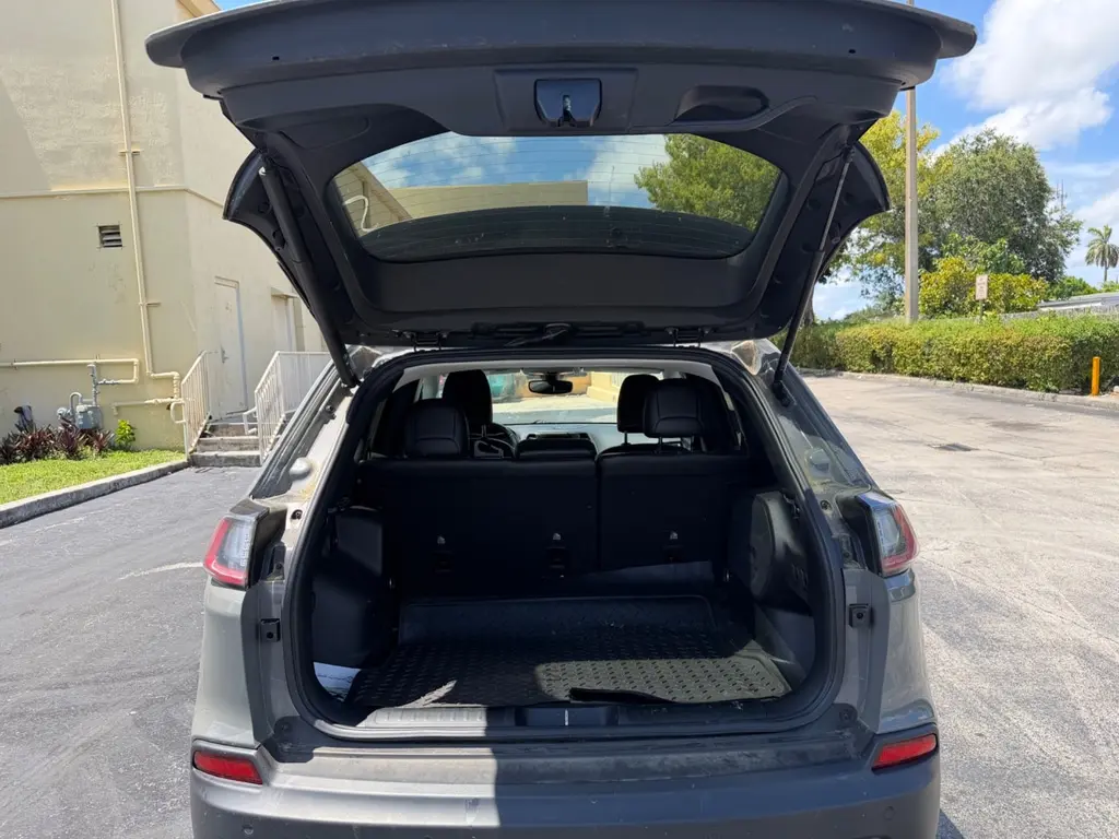 Florida Fine Cars - Used JEEP CHEROKEE 2019 MIAMI LIMITED