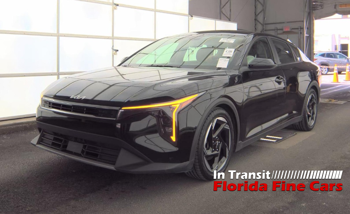 2025 Kia K4 EX AT's photo