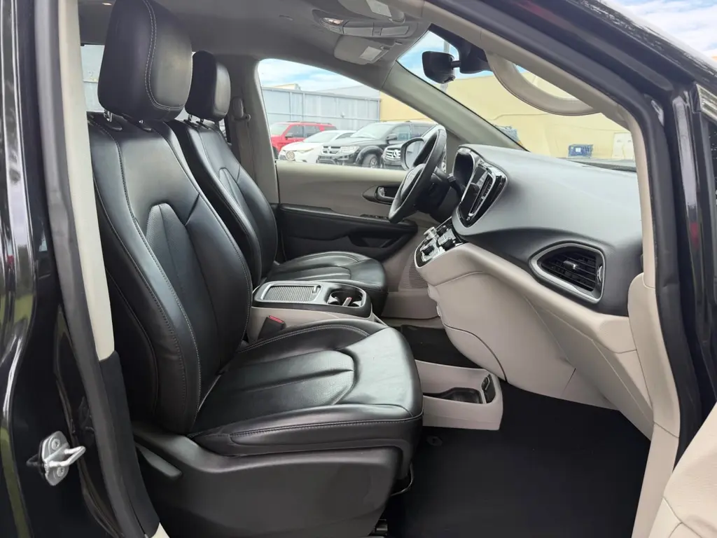 Florida Fine Cars - Used CHRYSLER PACIFICA 2023 MIAMI TOURING L