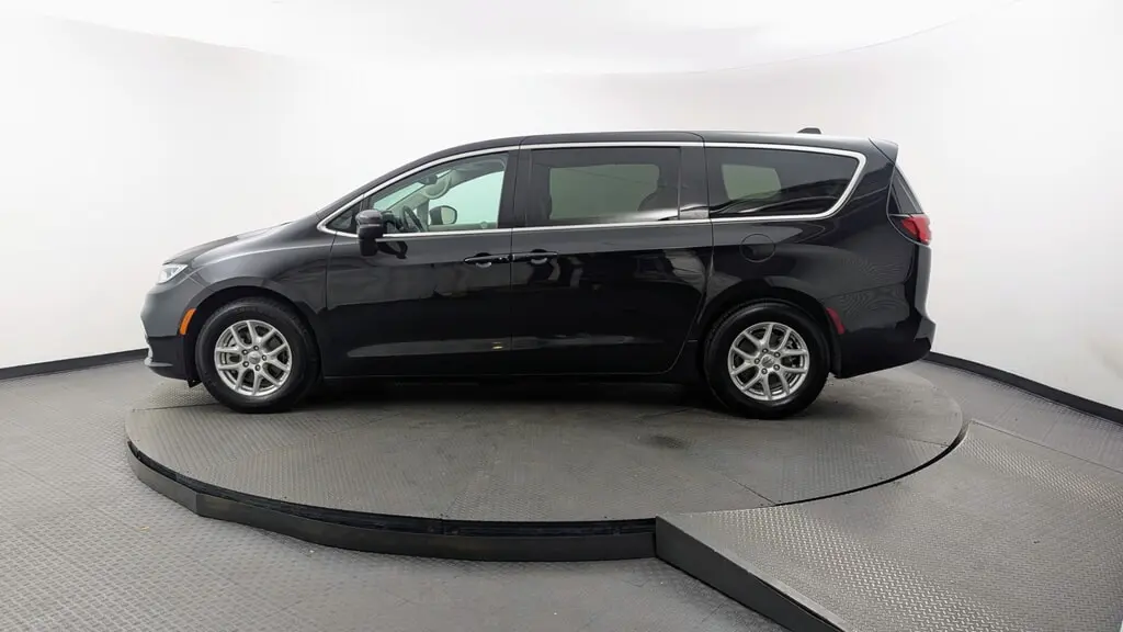 Florida Fine Cars - Used CHRYSLER PACIFICA 2023 MIAMI TOURING L