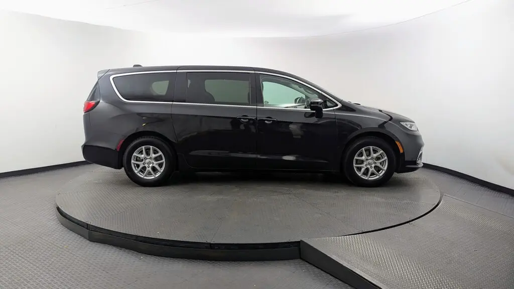Florida Fine Cars - Used CHRYSLER PACIFICA 2023 MIAMI TOURING L