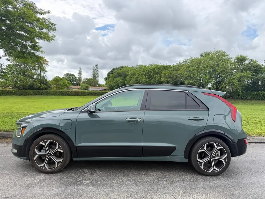Florida Fine Cars - Used KIA NIRO PLUG-IN HYBRID 2023 MIAMI SX TOURING