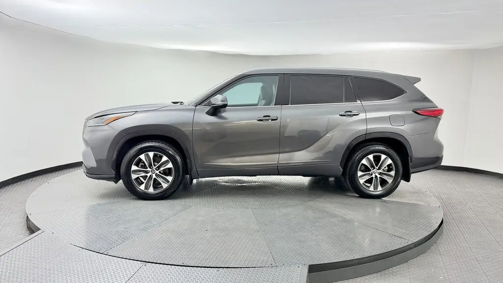 Florida Fine Cars - Used TOYOTA HIGHLANDER 2021 WEST PALM XLE