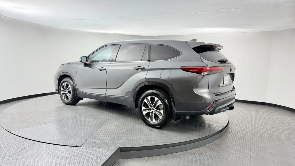 Florida Fine Cars - Used TOYOTA HIGHLANDER 2021 WEST PALM XLE