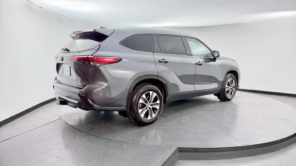 Florida Fine Cars - Used TOYOTA HIGHLANDER 2021 WEST PALM XLE