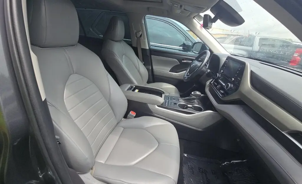 Florida Fine Cars - Used TOYOTA HIGHLANDER 2021 WEST PALM XLE