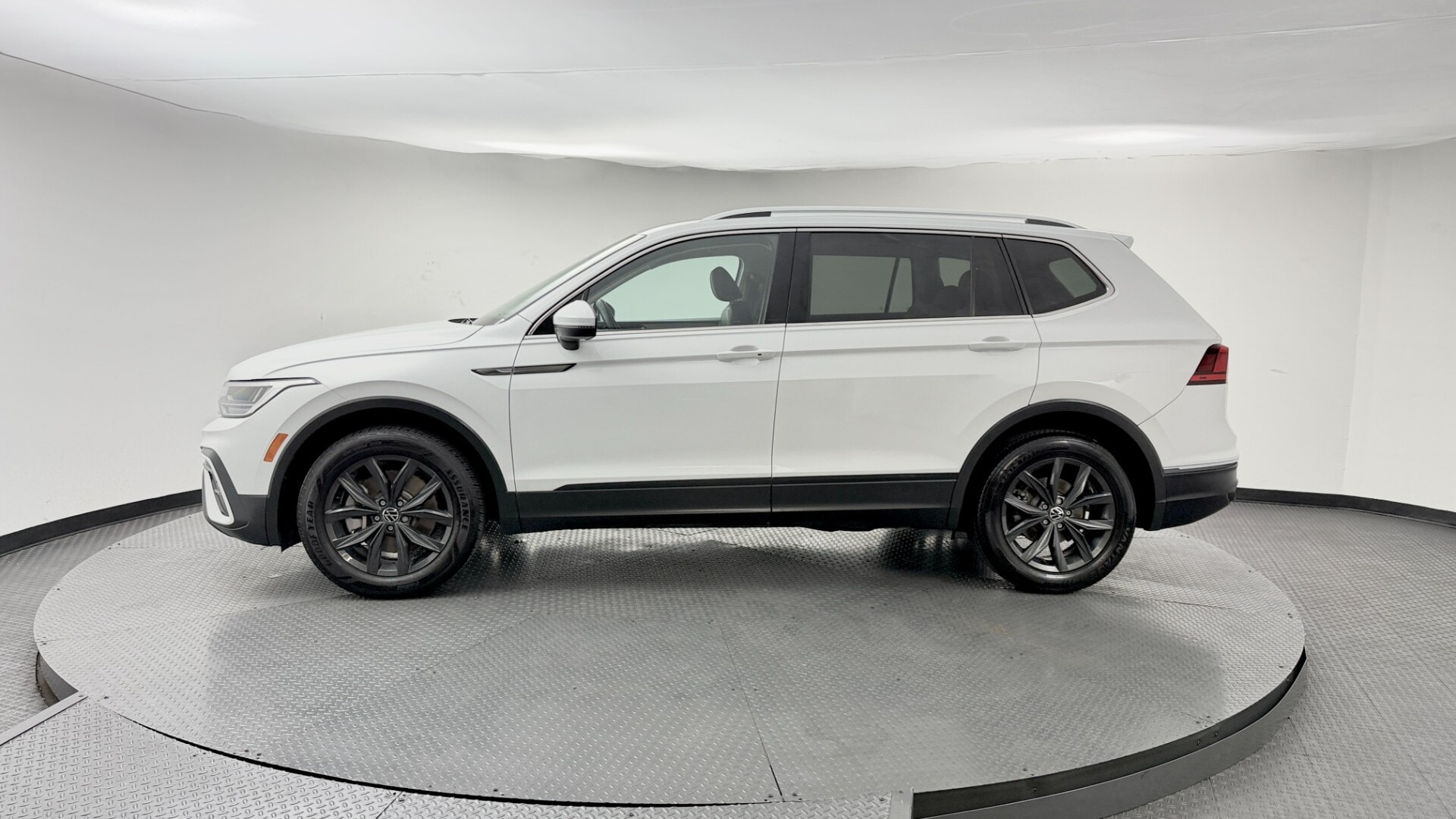 Florida Fine Cars - Used vehicle - SUV VOLKSWAGEN TIGUAN 2024