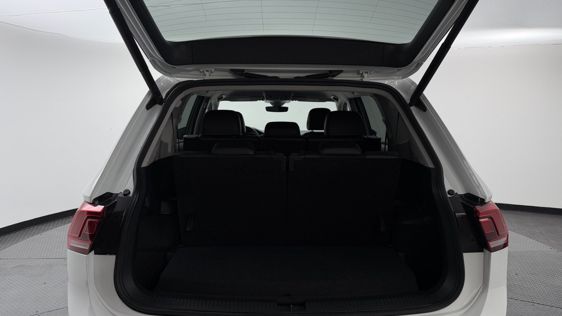 Florida Fine Cars - Used vehicle - SUV VOLKSWAGEN TIGUAN 2024
