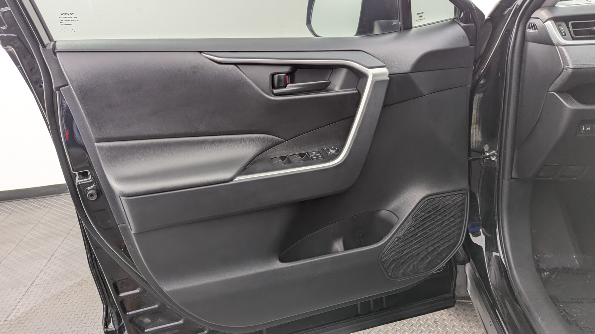 Florida Fine Cars - Used vehicle - SUV TOYOTA RAV4 2025
