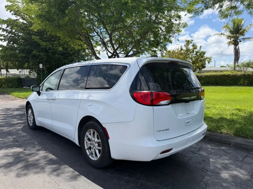 Florida Fine Cars - Used CHRYSLER VOYAGER 2023 MARGATE LX