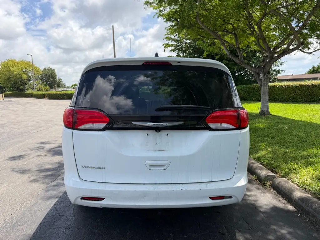 Florida Fine Cars - Used CHRYSLER VOYAGER 2023 MARGATE LX