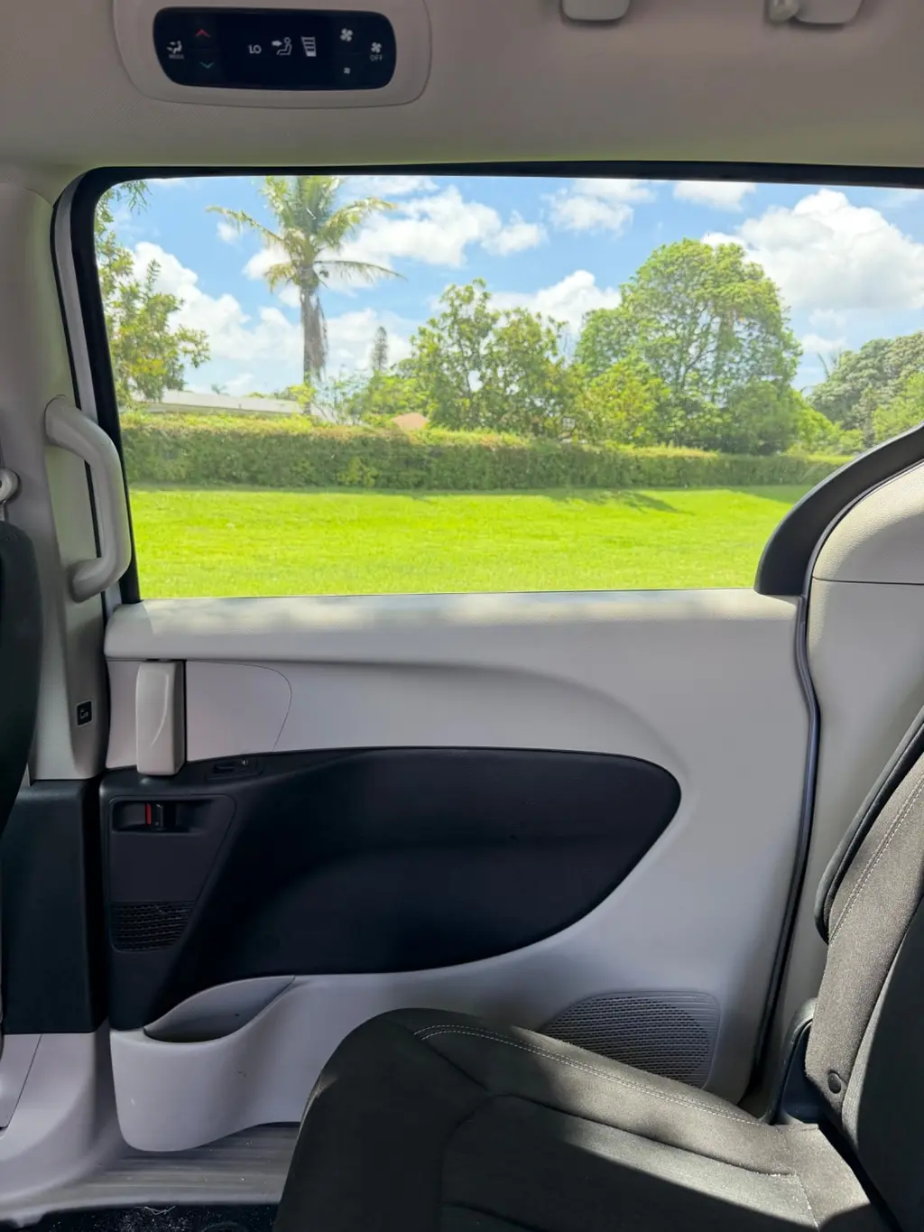 Florida Fine Cars - Used CHRYSLER VOYAGER 2023 MARGATE LX