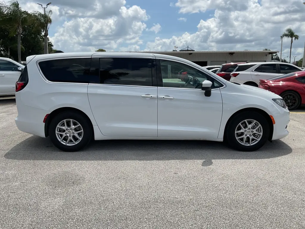 Florida Fine Cars - Used CHRYSLER VOYAGER 2023 ORLANDO LX