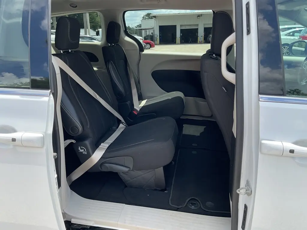 Florida Fine Cars - Used CHRYSLER VOYAGER 2023 ORLANDO LX