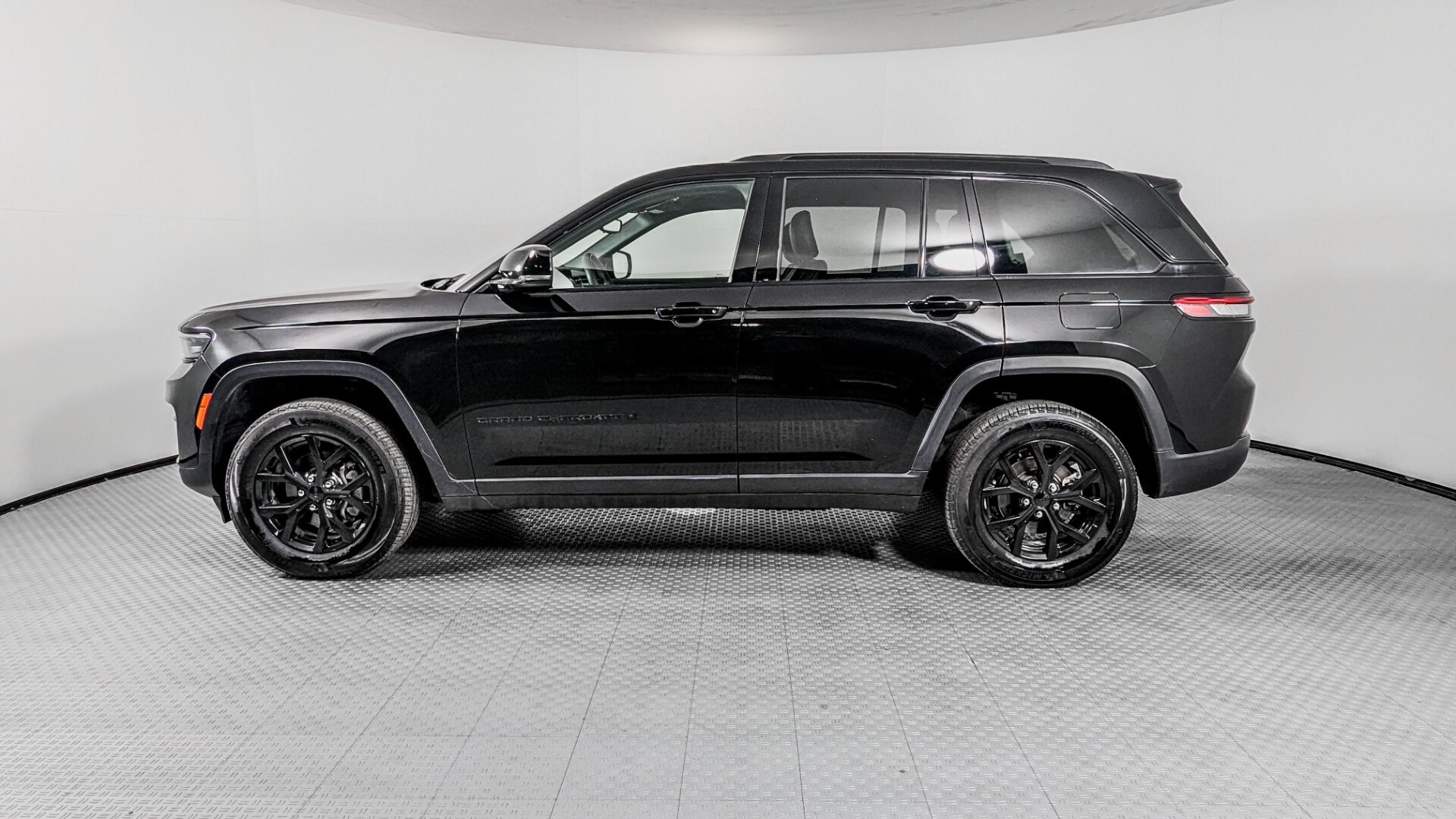 Florida Fine Cars - Used vehicle - SUV JEEP GRAND CHEROKEE 2024