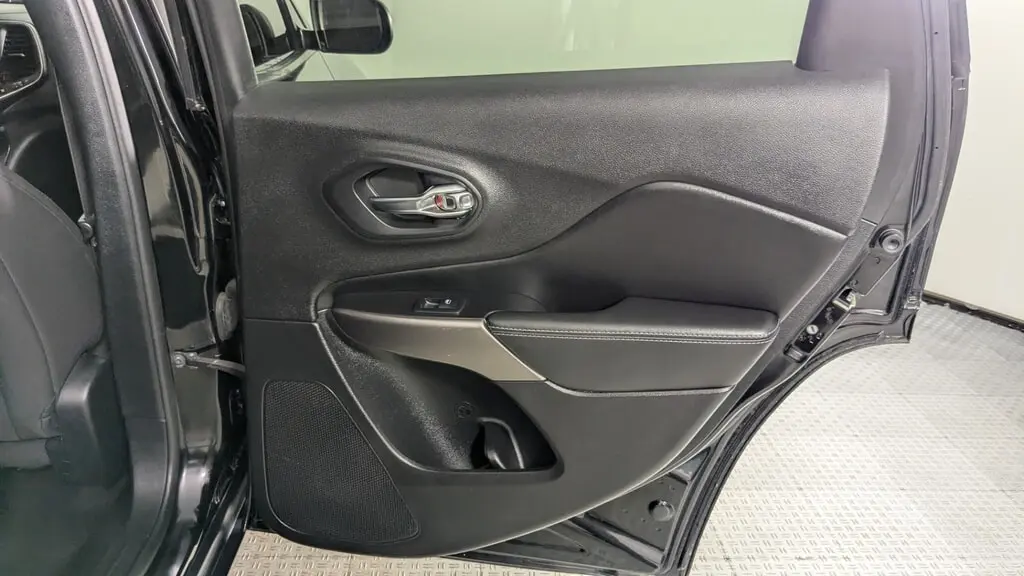 Florida Fine Cars - Used JEEP CHEROKEE 2020 ORLANDO LATITUDE