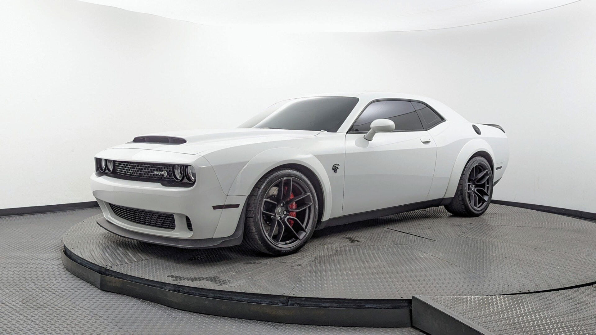 2018 Dodge Challenger SRT Hellcat Widebody's photo