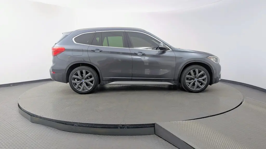 2016 BMW X1 XDRIVE28I photo 8
