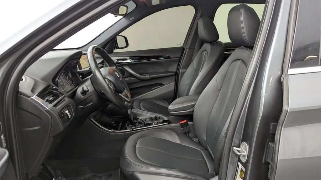 2016 BMW X1 XDRIVE28I photo 12