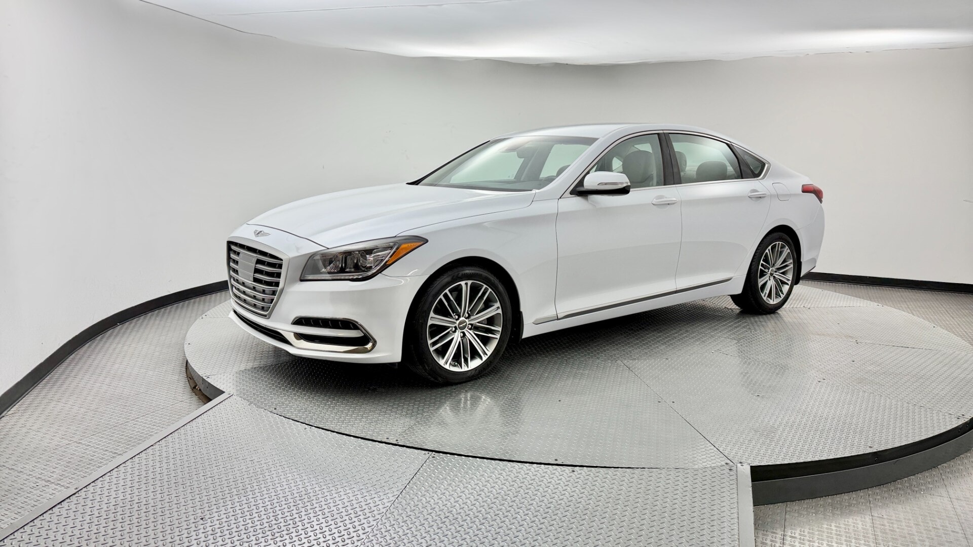 2018 Genesis G80 3.8 RWD's photo