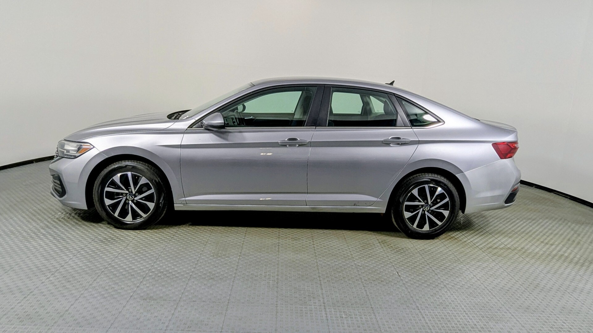 Florida Fine Cars - Used vehicle - SEDAN VOLKSWAGEN JETTA 2024