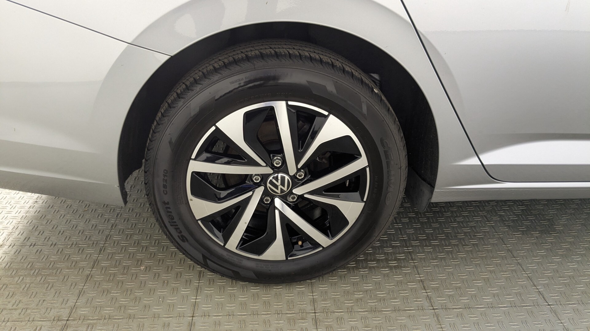 Florida Fine Cars - Used vehicle - SEDAN VOLKSWAGEN JETTA 2024