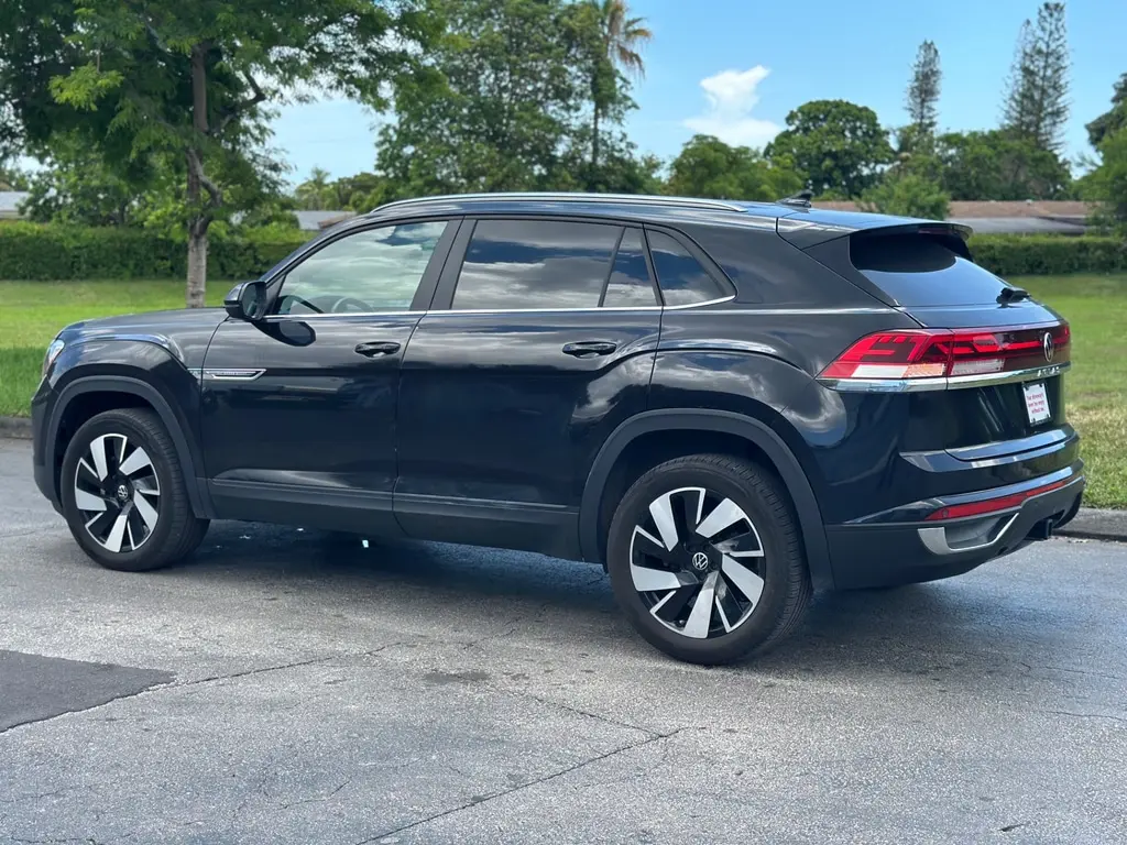 Florida Fine Cars - Used VOLKSWAGEN ATLAS CROSS SPORT 2025 MIAMI 2.0T SE W/TECHNOLOGY