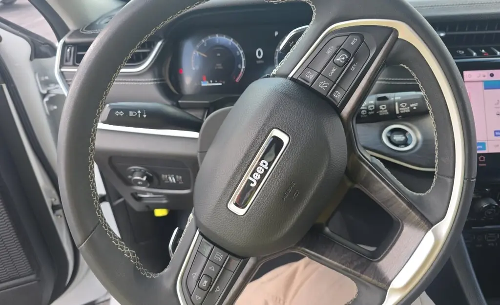 Florida Fine Cars - Used JEEP GRAND CHEROKEE L 2023 MIAMI LIMITED