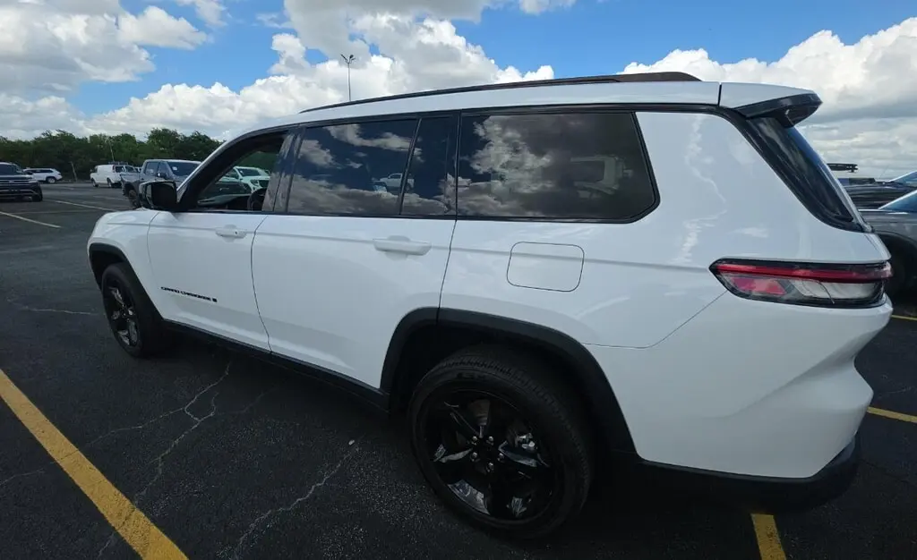 Florida Fine Cars - Used JEEP GRAND CHEROKEE L 2023 MIAMI LIMITED