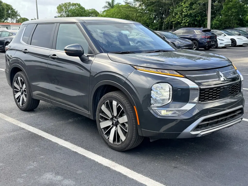 Florida Fine Cars - Used MITSUBISHI OUTLANDER 2025 MIAMI SE