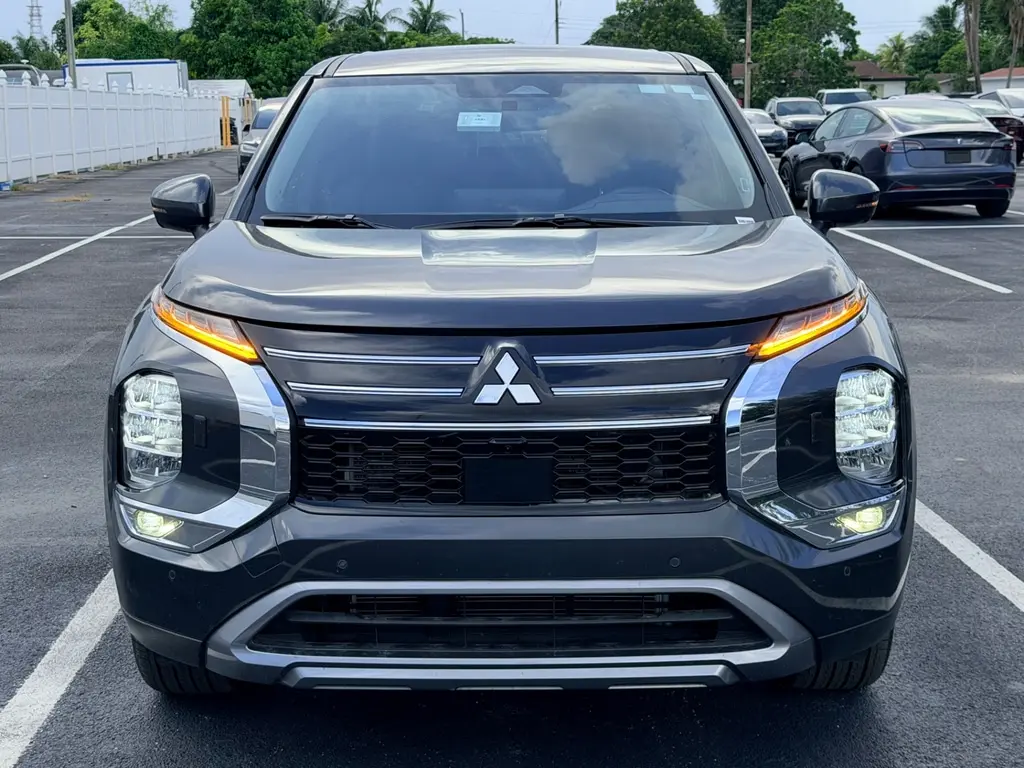 Florida Fine Cars - Used MITSUBISHI OUTLANDER 2025 MIAMI SE