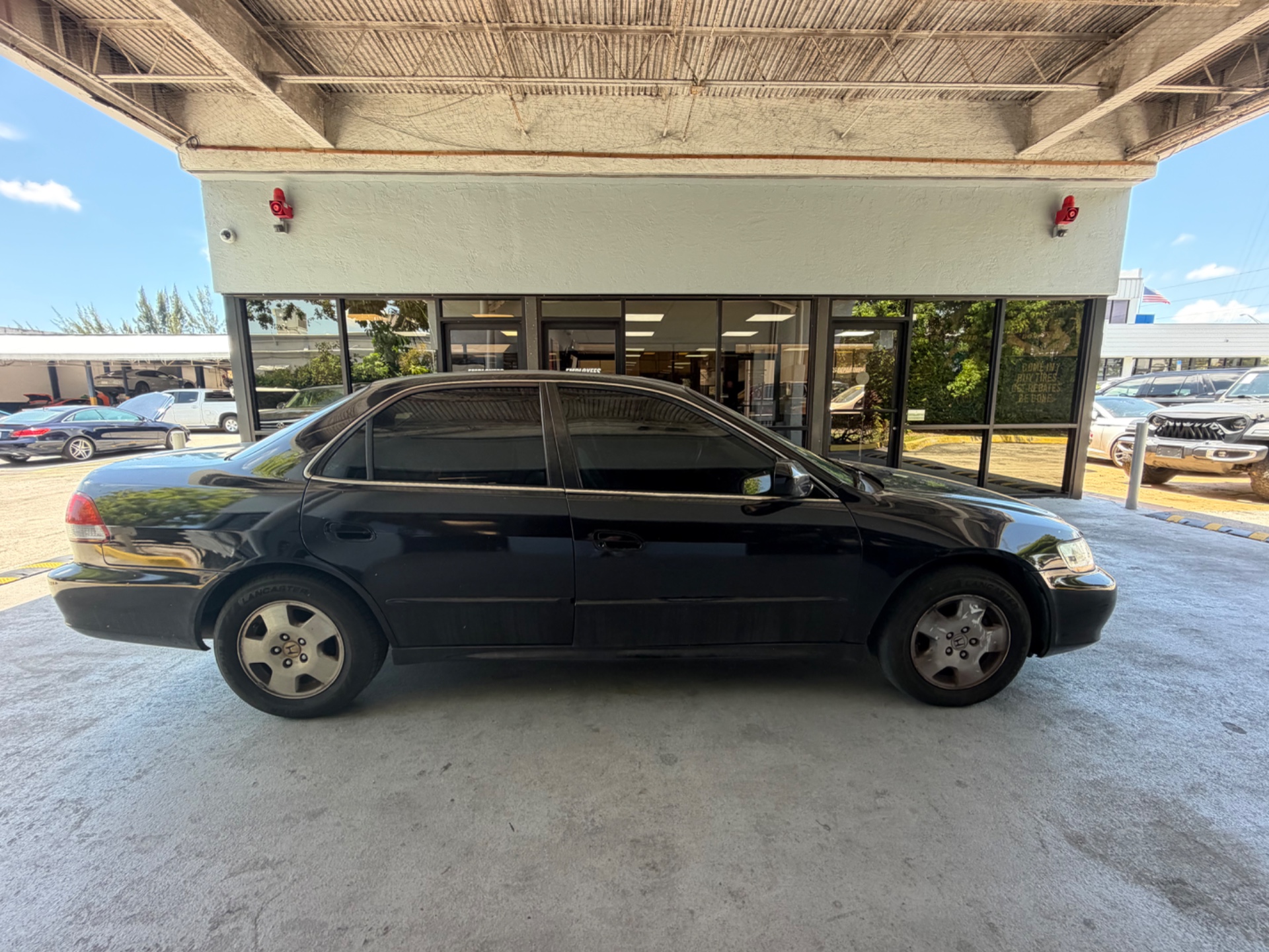 Florida Fine Cars - Used vehicle - SEDAN HONDA ACCORD SDN 2001