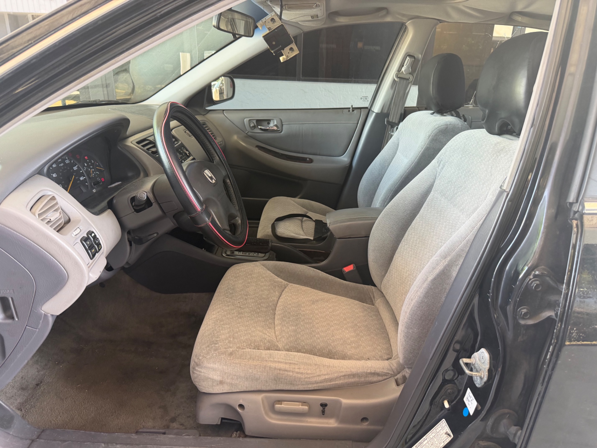 Florida Fine Cars - Used vehicle - SEDAN HONDA ACCORD SDN 2001