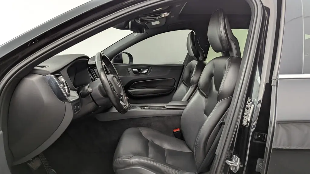 Florida Fine Cars - Used VOLVO XC60 2019 MIAMI MOMENTUM