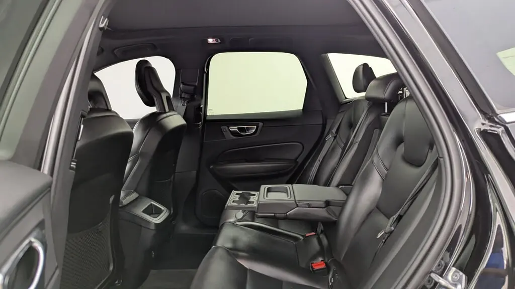Florida Fine Cars - Used VOLVO XC60 2019 MIAMI MOMENTUM