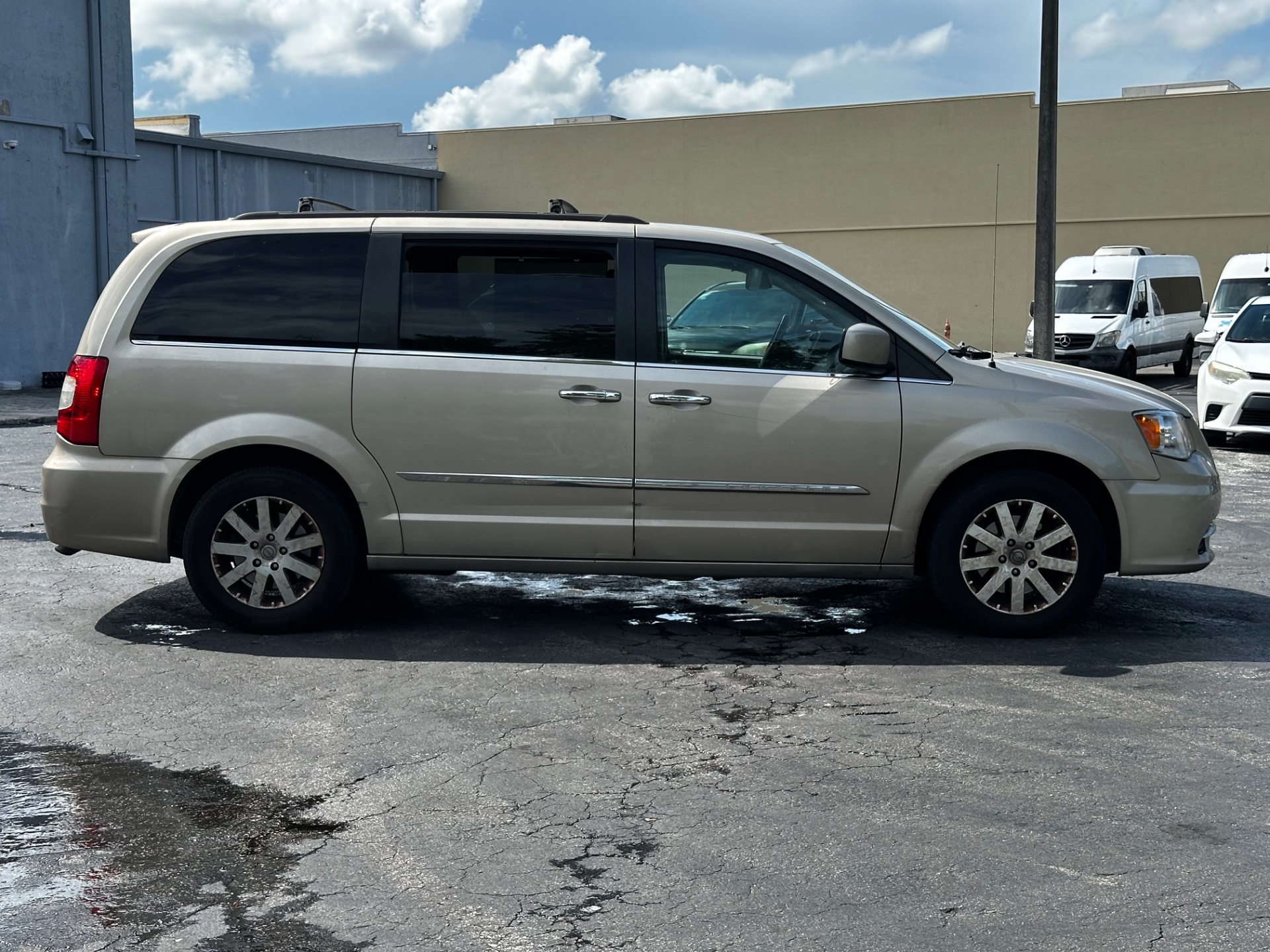 Florida Fine Cars - Used vehicle - MINIVAN CHRYSLER TOWN AND COUNTRY 2016