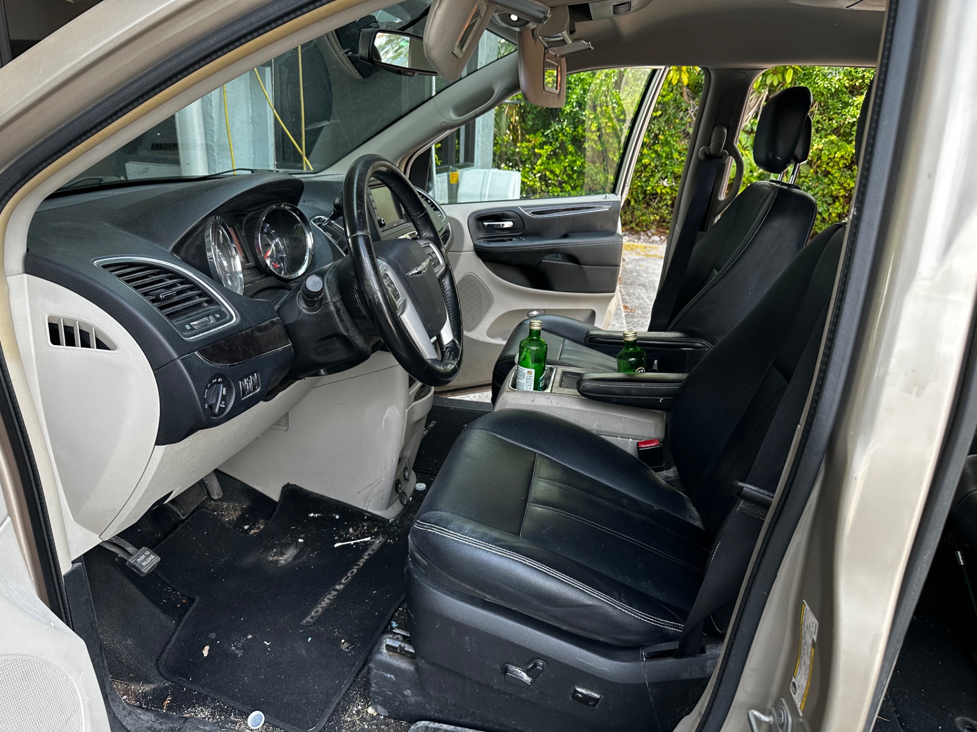 Florida Fine Cars - Used vehicle - MINIVAN CHRYSLER TOWN AND COUNTRY 2016
