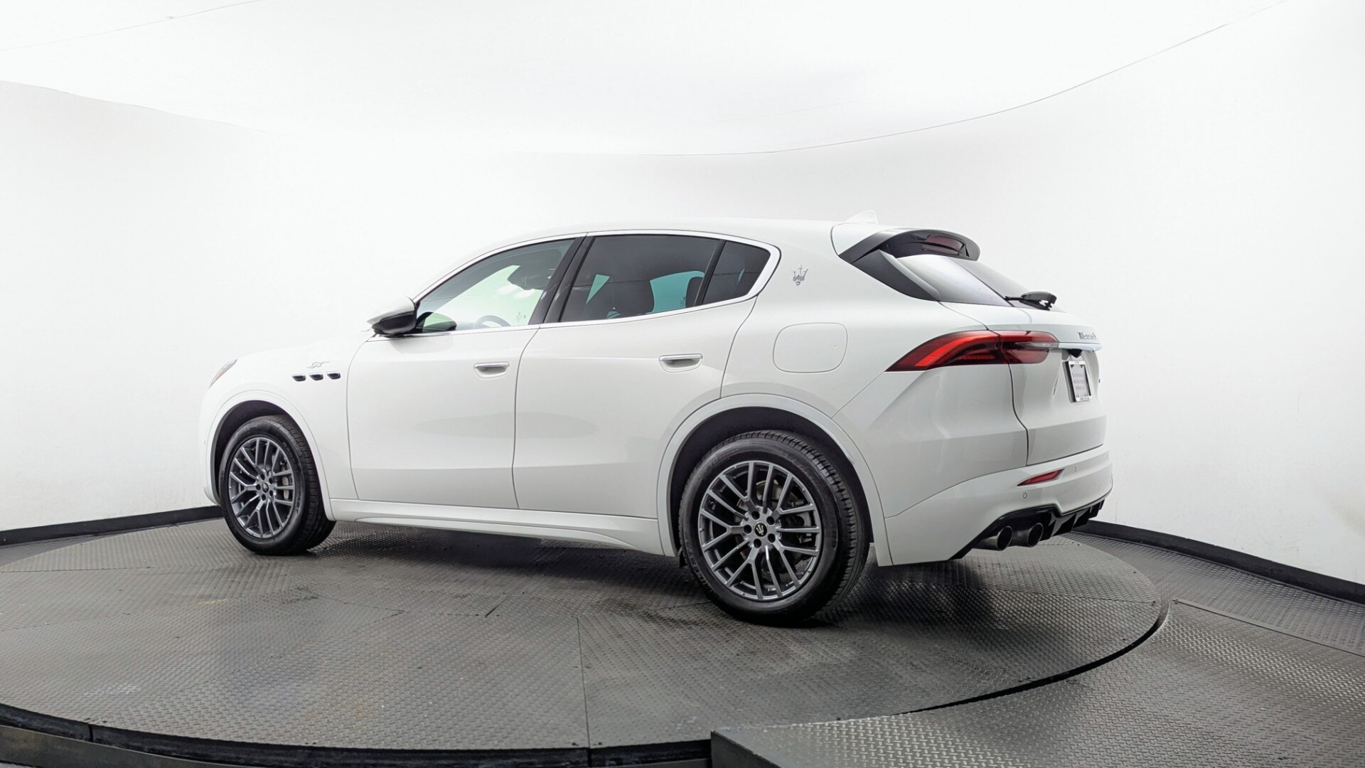 Florida Fine Cars - Used vehicle - SUV MASERATI GRECALE 2024
