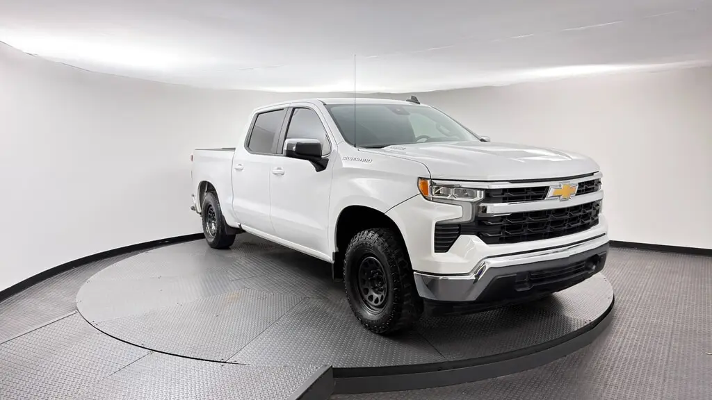 2023 CHEVROLET SILVERADO 1500 LT photo 10