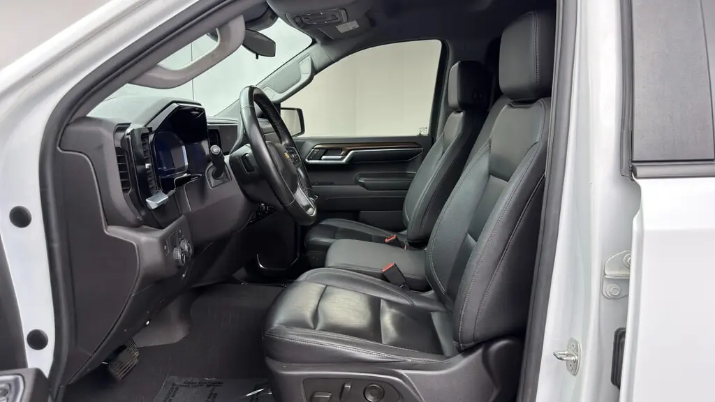 2023 CHEVROLET SILVERADO 1500 LT photo 13