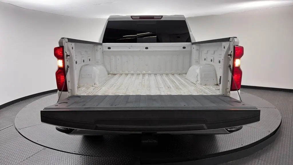 2023 CHEVROLET SILVERADO 1500 LT photo 17