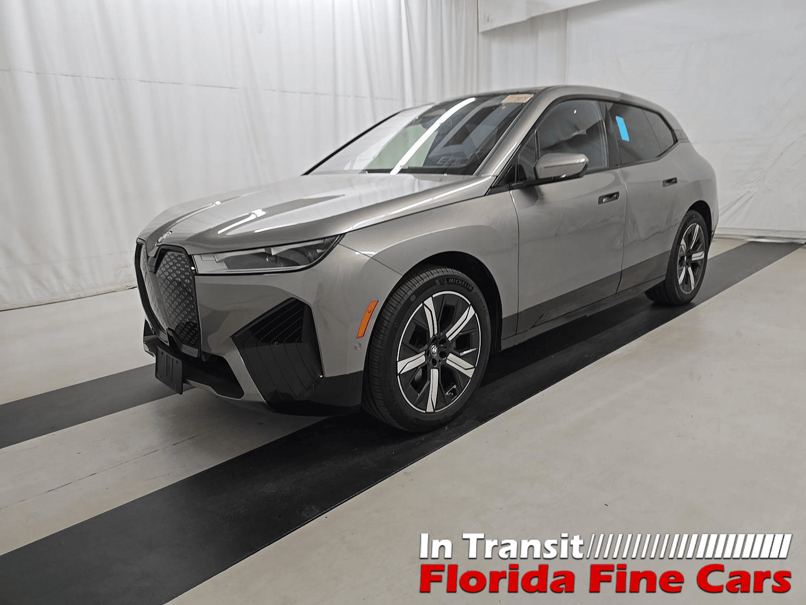 2023 BMW iX xDrive50's photo