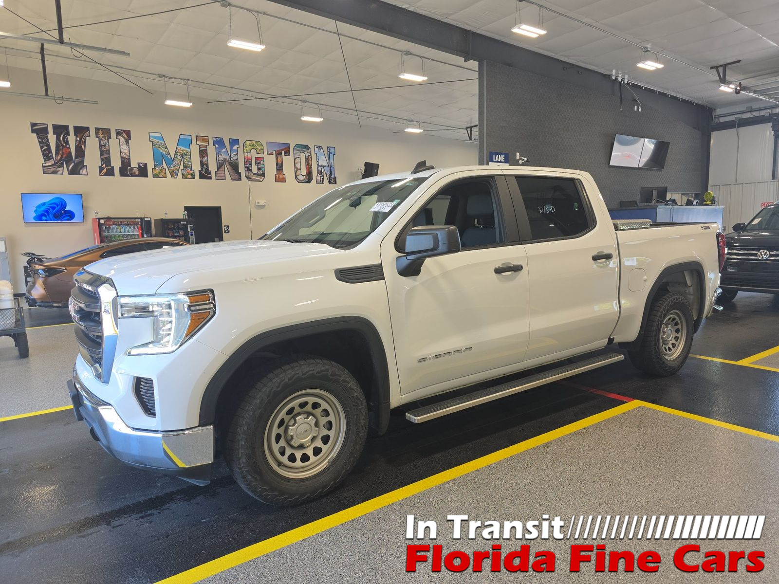2021 GMC Sierra 4WD Crew Cab Short Box's photo