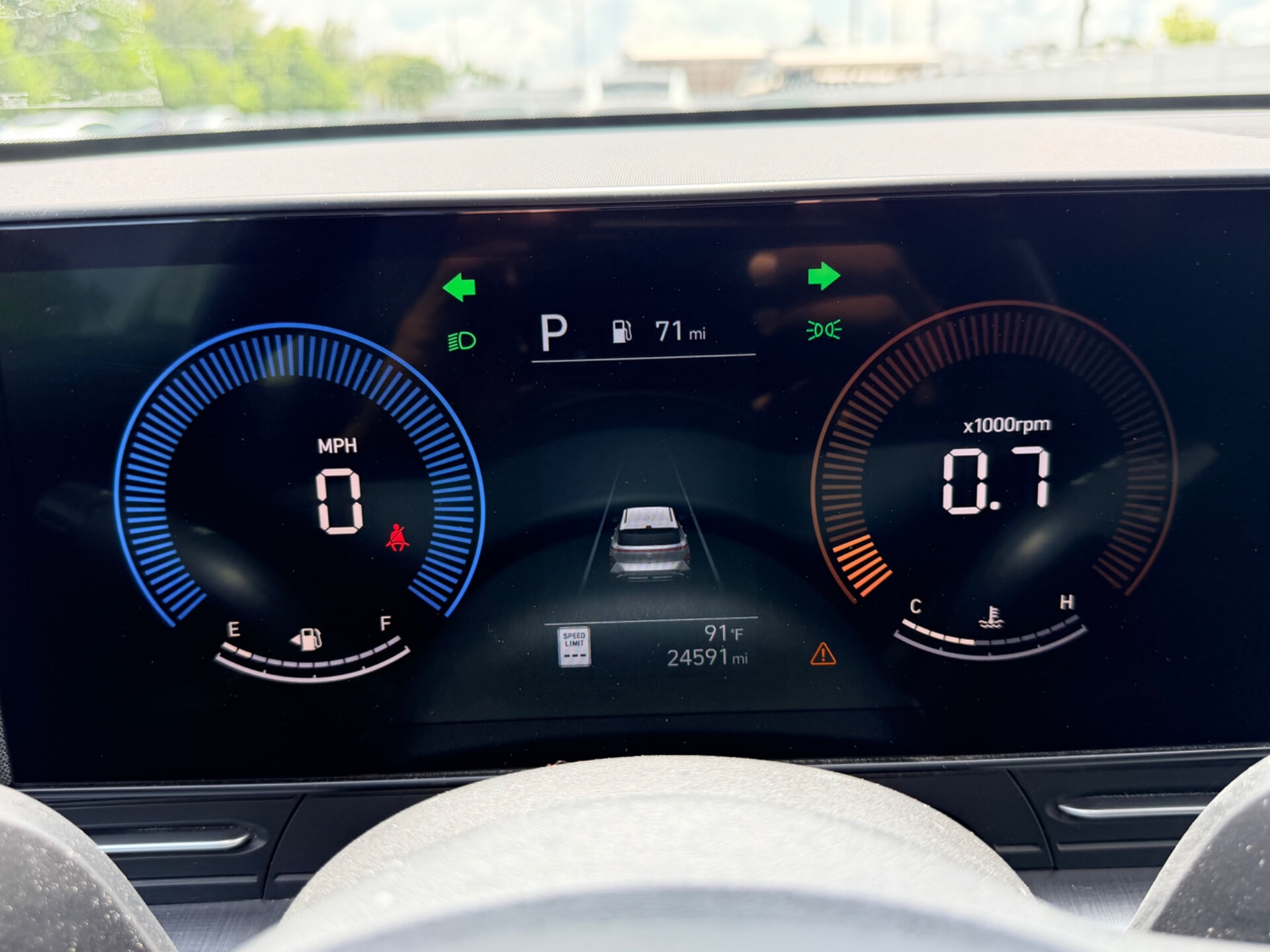 used vehicle - SUV HYUNDAI KONA 2025