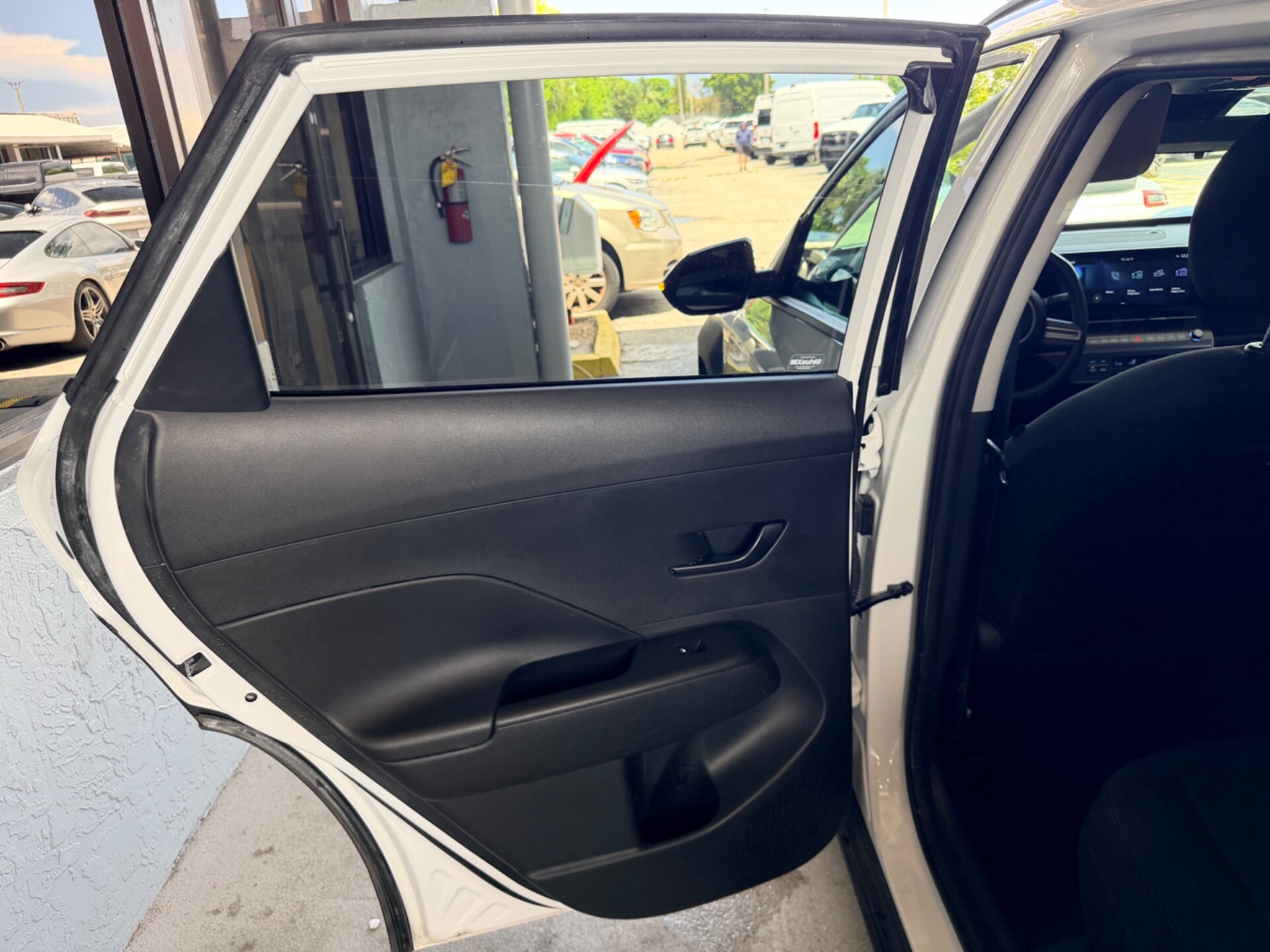 used vehicle - SUV HYUNDAI KONA 2025