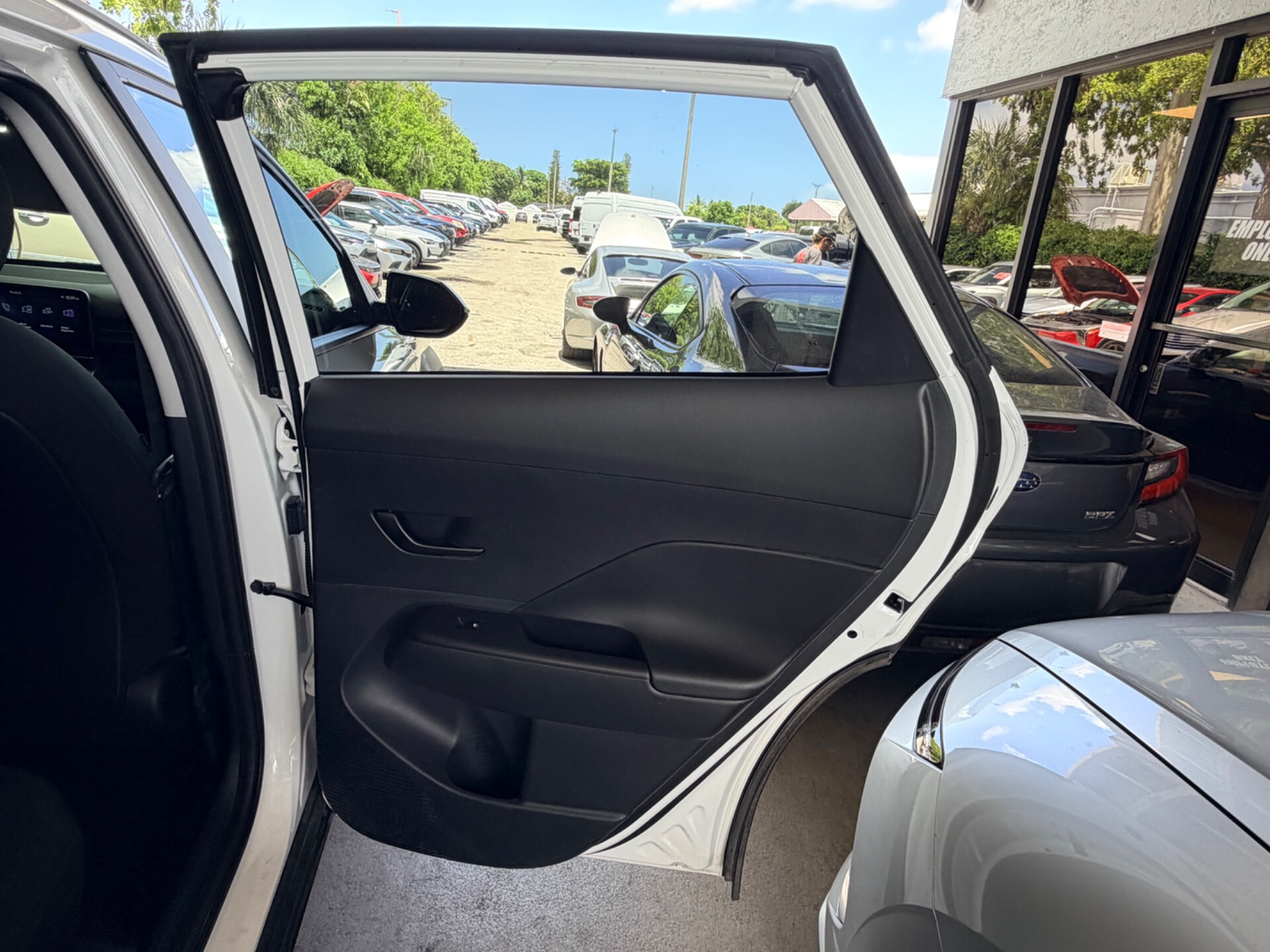 used vehicle - SUV HYUNDAI KONA 2025