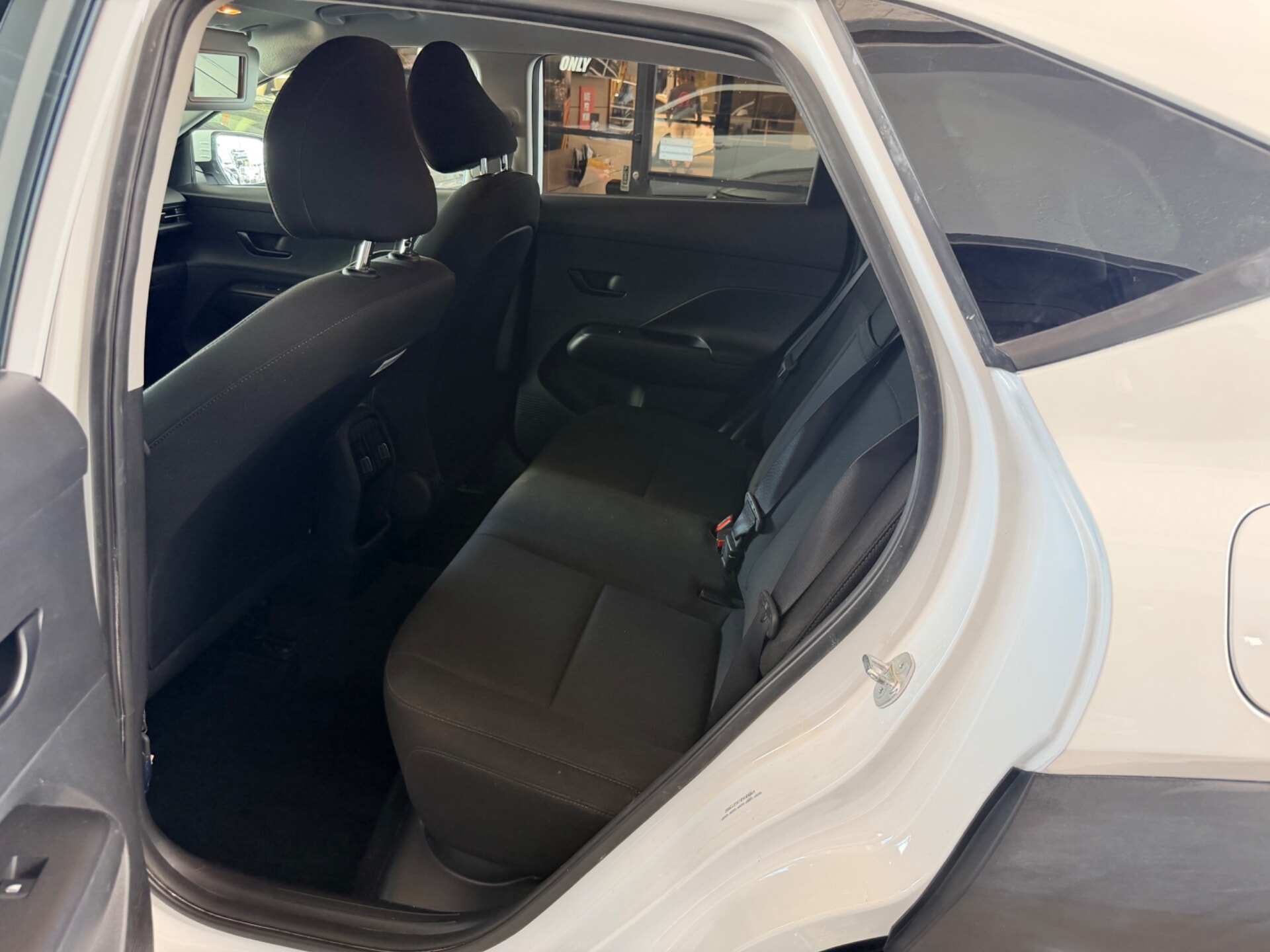 used vehicle - SUV HYUNDAI KONA 2025