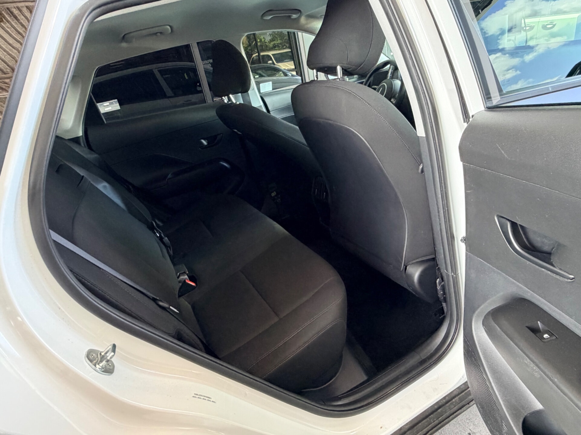used vehicle - SUV HYUNDAI KONA 2025