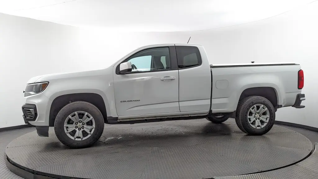 2022 CHEVROLET COLORADO 2WD LT photo 2